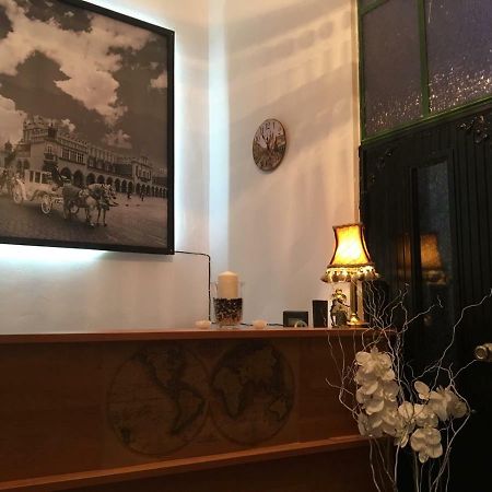 Old Cracow Apartments Krakow Luaran gambar
