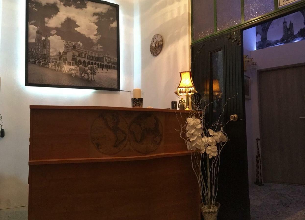 Old Cracow Apartments Krakow Luaran gambar