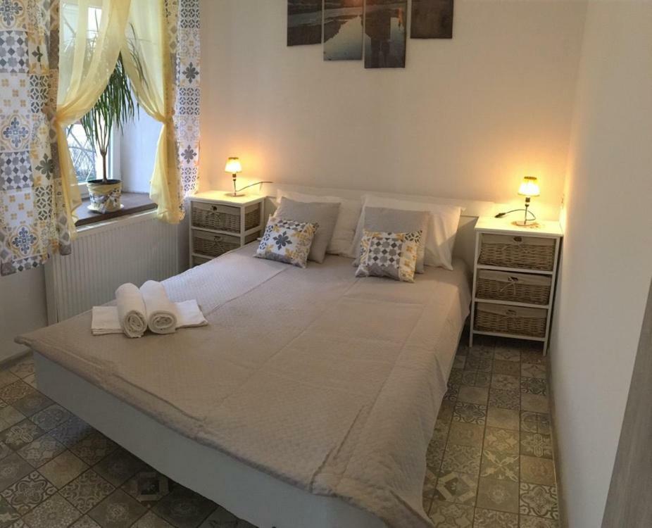 Old Cracow Apartments Krakow Luaran gambar