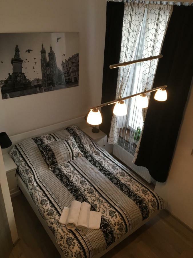 Old Cracow Apartments Krakow Luaran gambar