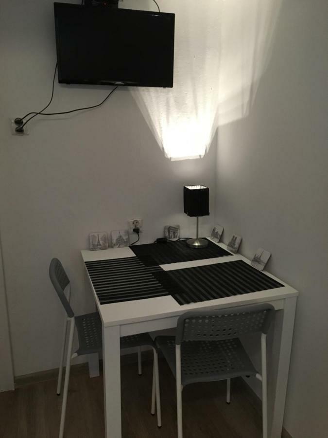 Old Cracow Apartments Krakow Luaran gambar